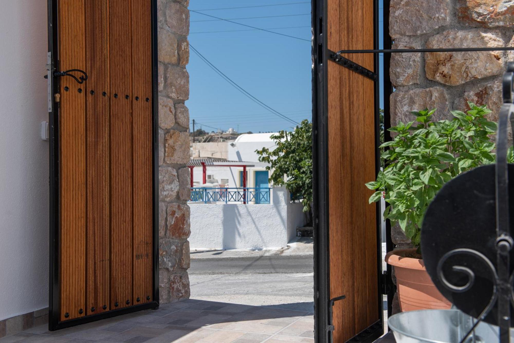 Argyro And Diogenis Apartamento Emporio  Exterior foto